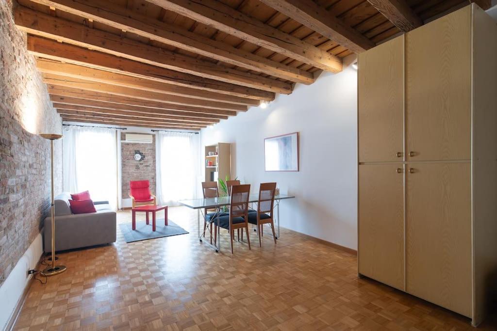 Enjoy Home - Appartamento Orologio, Piazza Dei Signori Падуа Екстериор снимка